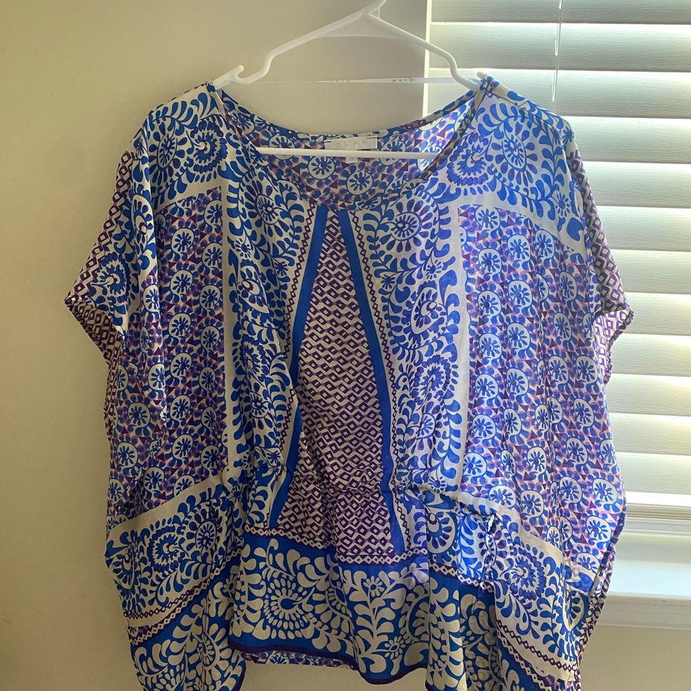 GLAM Silk Blue and White Patterned Women's Top